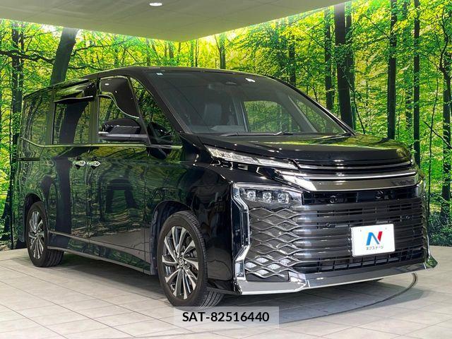 Toyota VOXY 2024-02 6915094-16