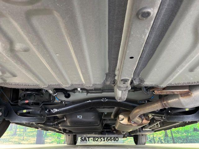 Toyota VOXY 2024-02 6915094-18