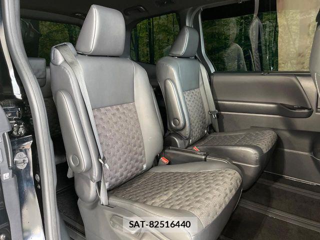 Toyota VOXY 2024-02 6915094-8