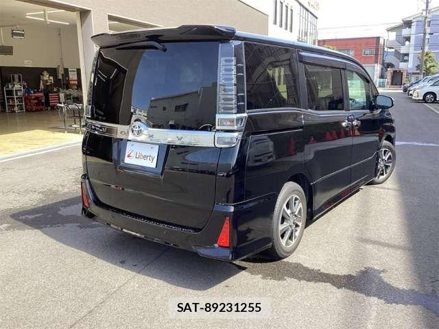 Toyota VOXY 2021-02 6915105-9