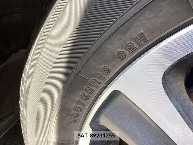 Toyota VOXY 2021-02 6915105-15