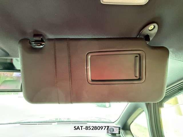 Toyota VOXY 2020-12 6915120-14