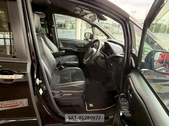 Toyota VOXY 2020-12 6915120-7