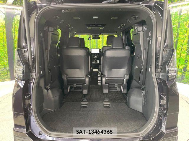 Toyota VOXY 2022-05 6915099-11
