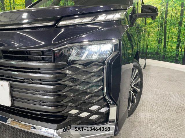 Toyota VOXY 2022-05 6915099-13