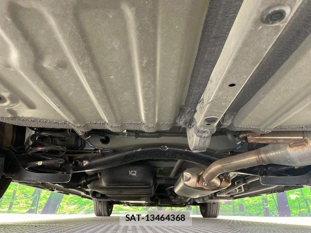 Toyota VOXY 2022-05 6915099-19
