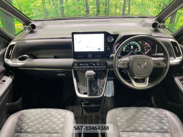 Toyota VOXY 2022-05 6915099-3