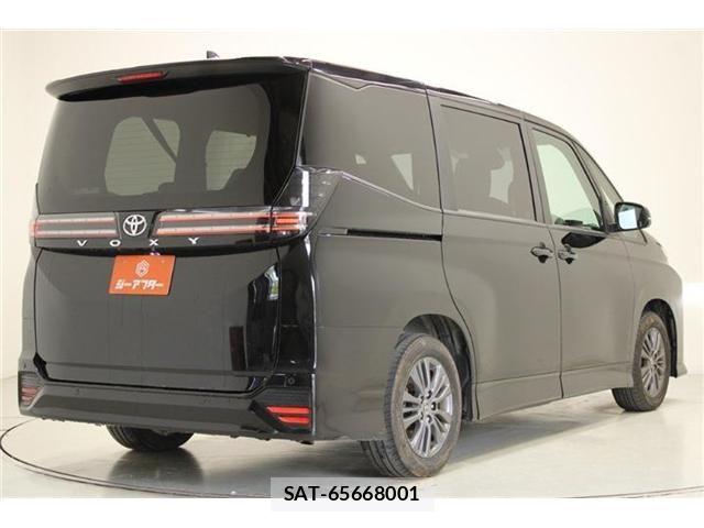 Toyota VOXY 2023-04 6915143-12