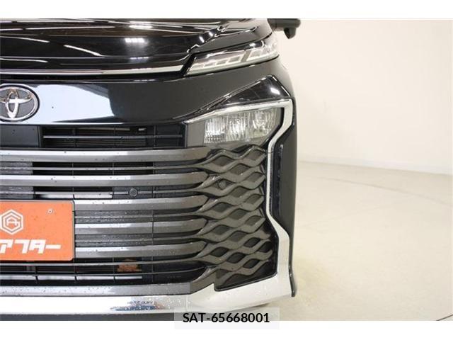 Toyota VOXY 2023-04 6915143-14