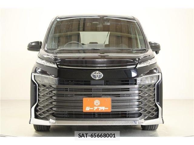 Toyota VOXY 2023-04 6915143-7