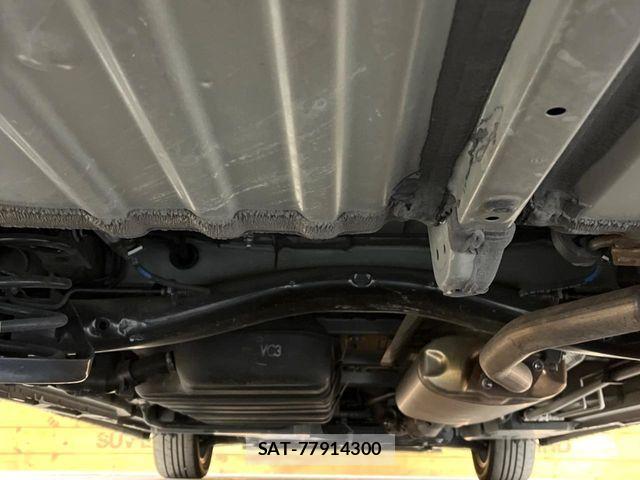 Toyota VOXY 2023-04 6915095-18