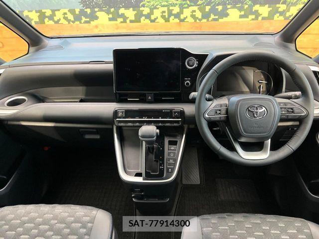 Toyota VOXY 2023-04 6915095-1
