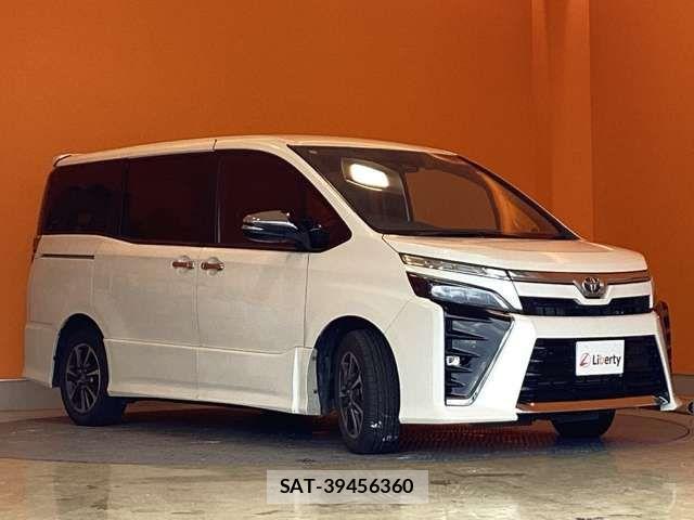 Toyota VOXY 2020-07 6915122-10
