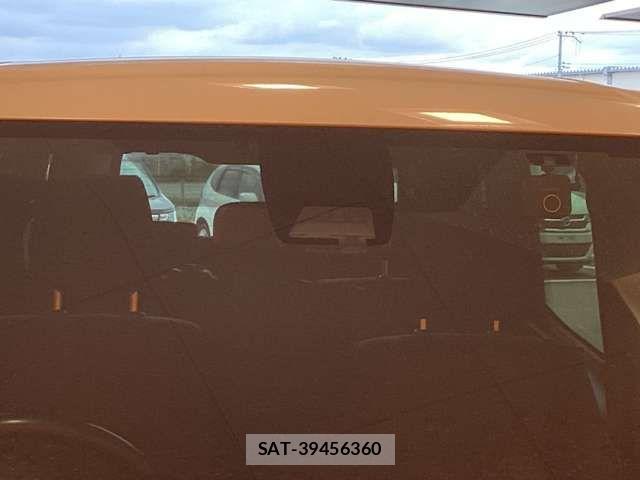 Toyota VOXY 2020-07 6915122-17