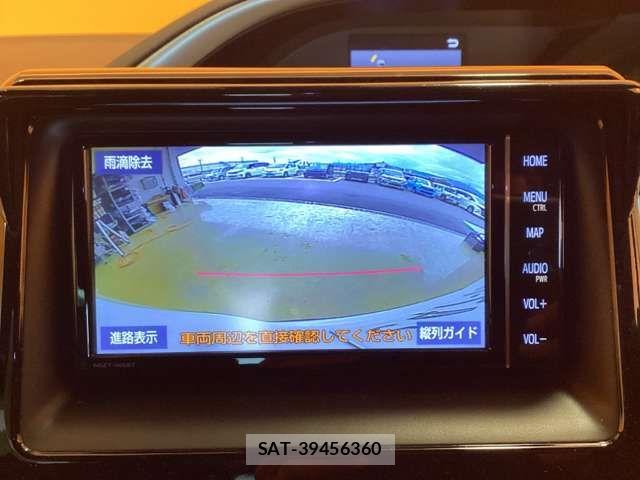 Toyota VOXY 2020-07 6915122-5
