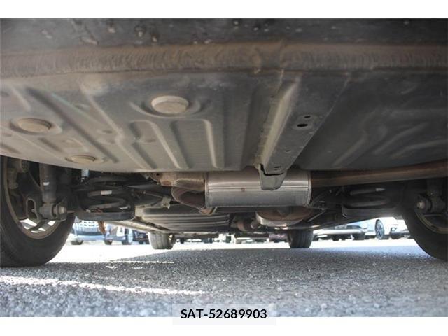Toyota VOXY 2015-06 6915191-14