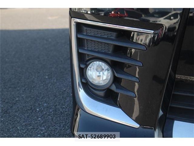 Toyota VOXY 2015-06 6915191-16