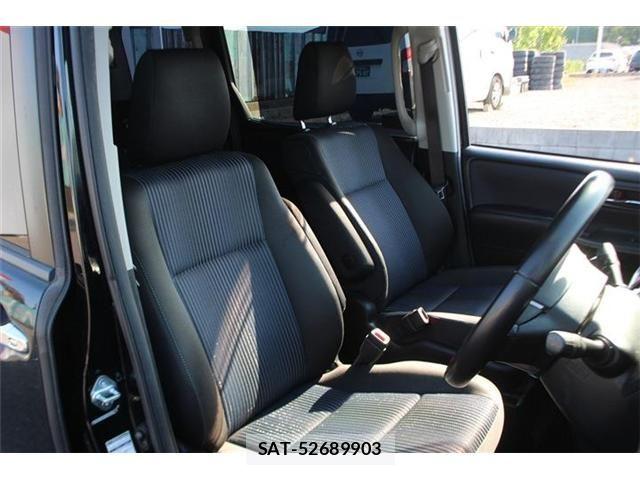 Toyota VOXY 2015-06 6915191-20