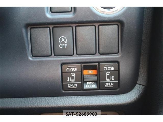 Toyota VOXY 2015-06 6915191-4