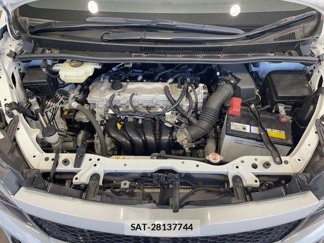 Toyota VOXY 2019-09 6915113-18
