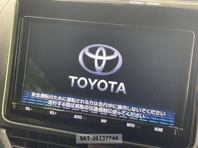 Toyota VOXY 2019-09 6915113-3