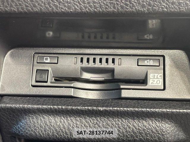 Toyota VOXY 2019-09 6915113-6