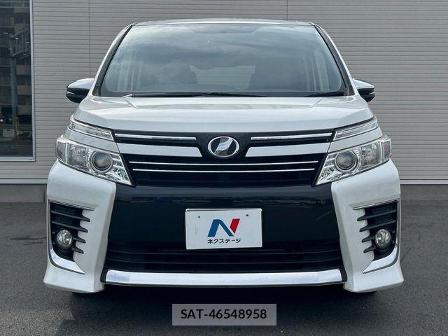 Toyota VOXY 2015-12 6915175-13