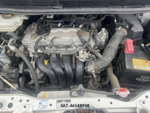 Toyota VOXY 2015-12 6915175-17