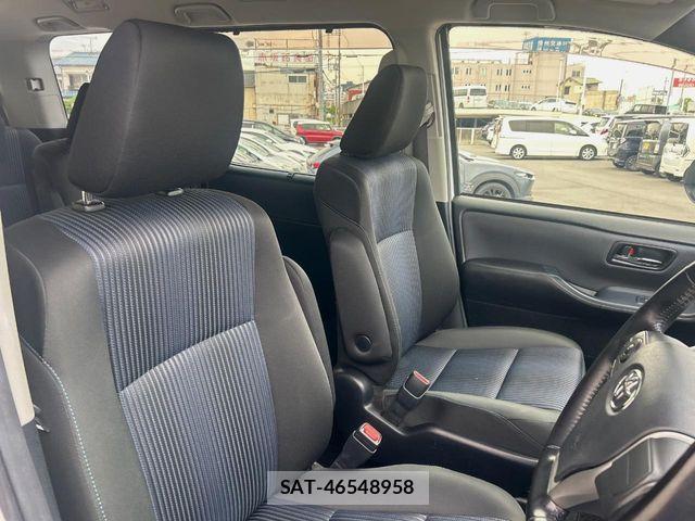 Toyota VOXY 2015-12 6915175-6