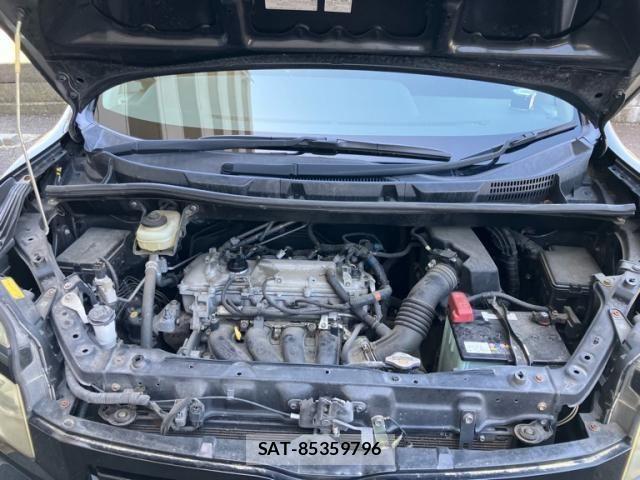 Toyota VOXY 2009-09 6915224-11