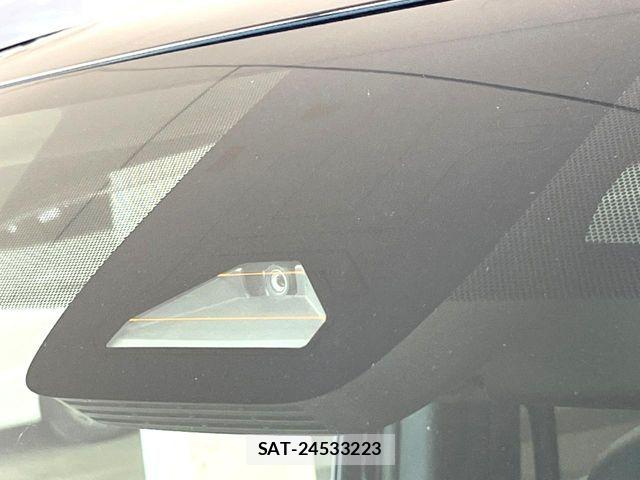 Toyota VOXY 2023-02 6915103-5