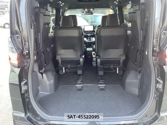 Toyota VOXY 2025-03 6915092-17