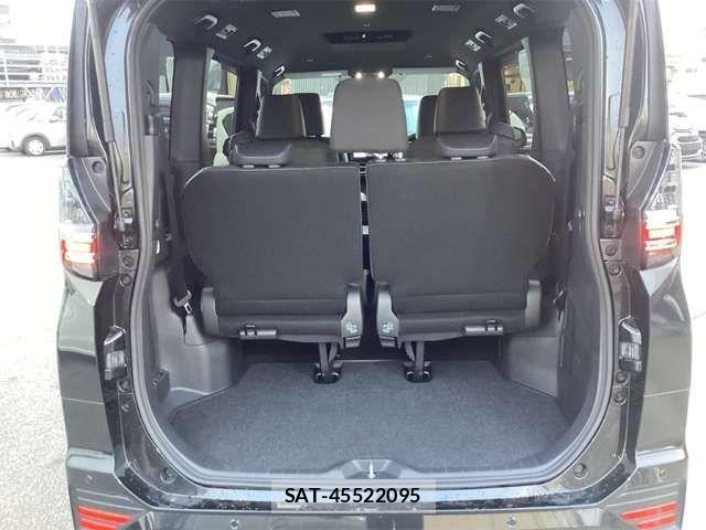 Toyota VOXY 2025-03 6915092-18