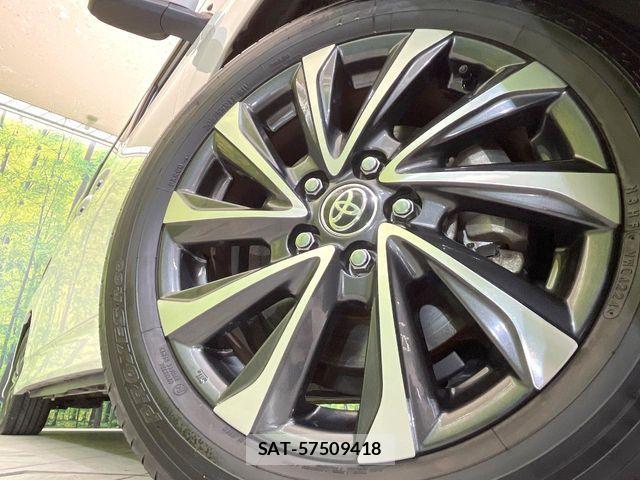 Toyota VOXY 2025-04 6915097-13
