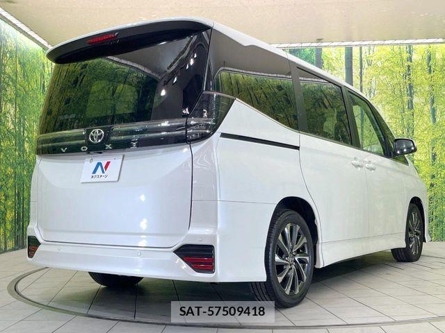 Toyota VOXY 2025-04 6915097-16