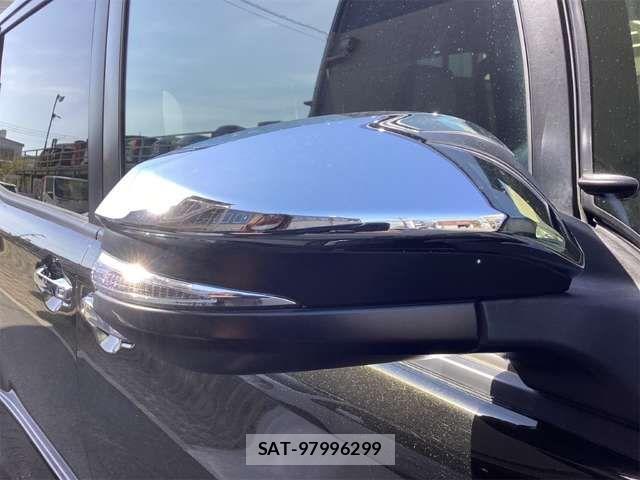 Toyota VOXY 2021-03 6915107-14