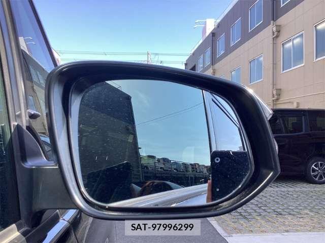Toyota VOXY 2021-03 6915107-15