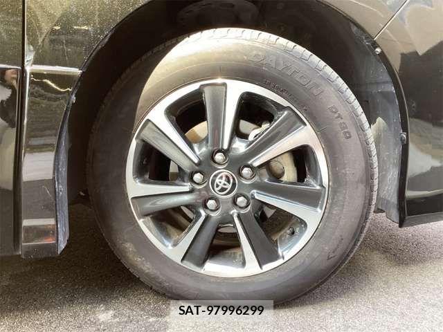 Toyota VOXY 2021-03 6915107-16