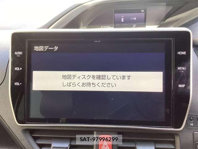 Toyota VOXY 2021-03 6915107-5