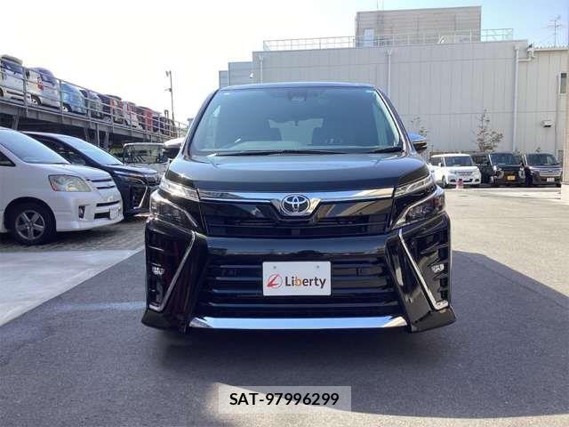 Toyota VOXY 2021-03 6915107-7