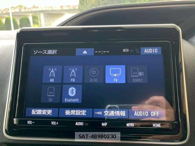 Toyota VOXY 2019-05 6915140-5
