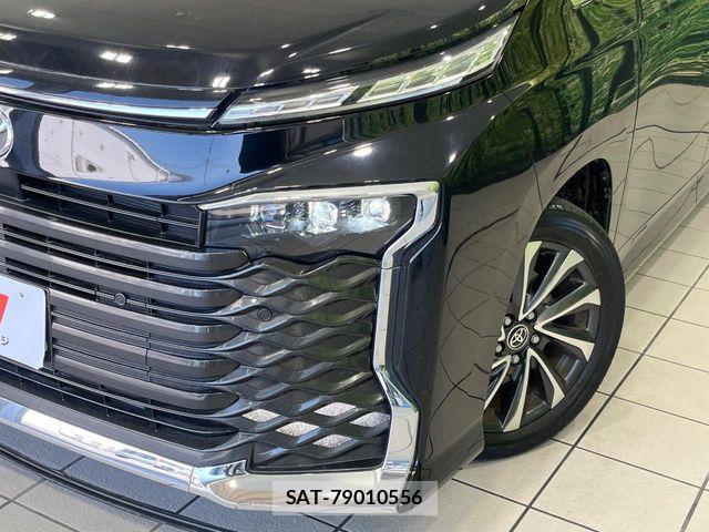 Toyota VOXY 2022-11 6915104-12