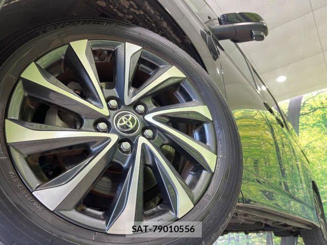 Toyota VOXY 2022-11 6915104-13