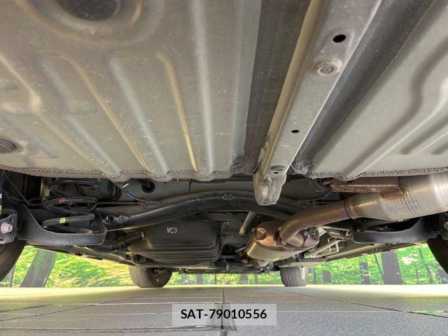 Toyota VOXY 2022-11 6915104-19