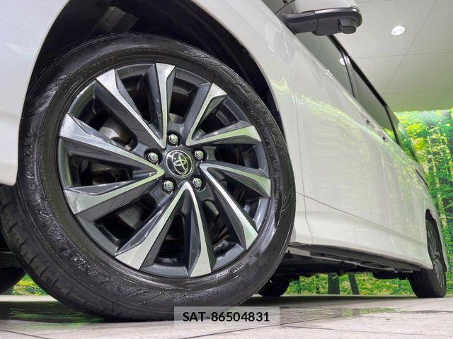 Toyota VOXY 2023-05 6915096-13