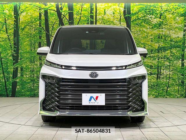 Toyota VOXY 2023-05 6915096-14