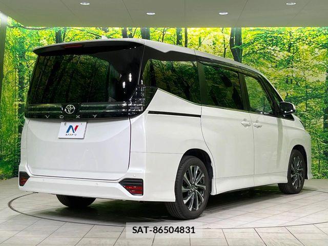 Toyota VOXY 2023-05 6915096-16