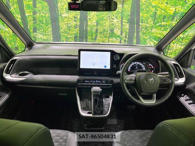 Toyota VOXY 2023-05 6915096-1