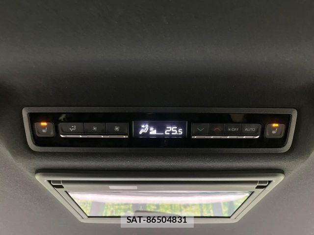 Toyota VOXY 2023-05 6915096-5