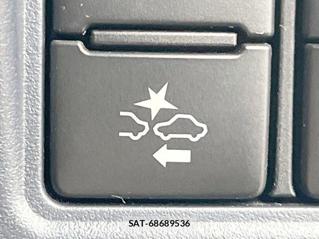 Toyota VOXY 2016-10 6919759-6